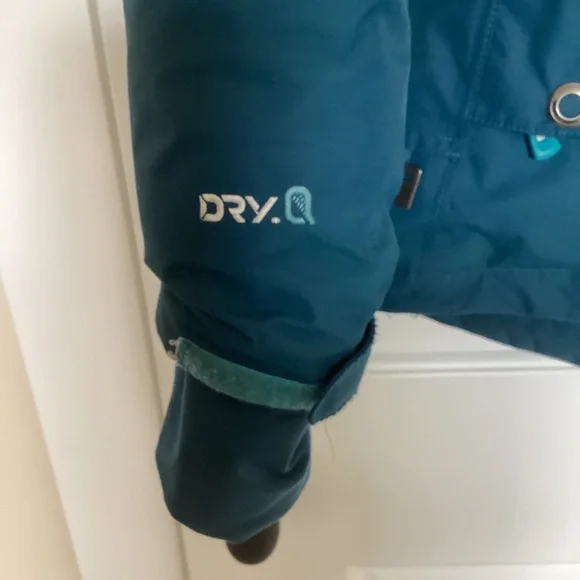 Mountain Hardwear Down ski jacket - Picture 2 of 7